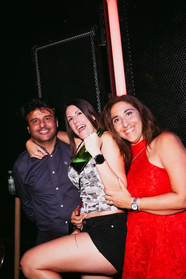 Una noche de baile entre amigos